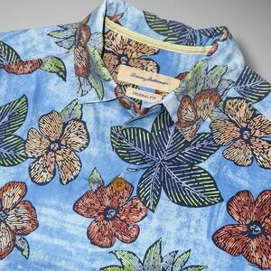 Tommy‎ Bahama Silk Hawaiian Shirt Mens Medium Blue Leafy Floral Original Fit